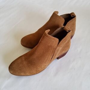 New Diba Tan Suede Leather Ankle Boots Booties Size 7